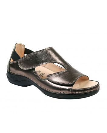 Nursing Care Bermuda Sandals