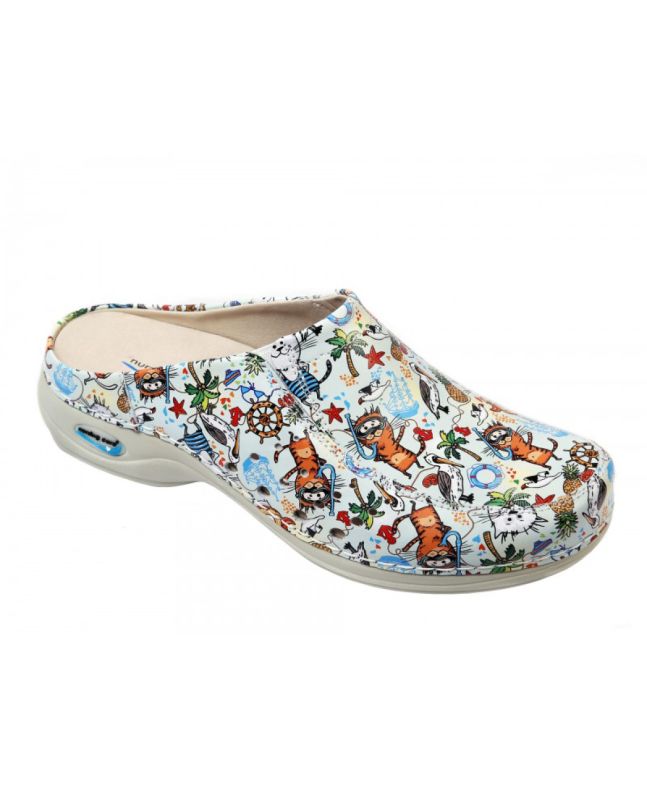 Nursing Care Berlim Cartoon Clogs